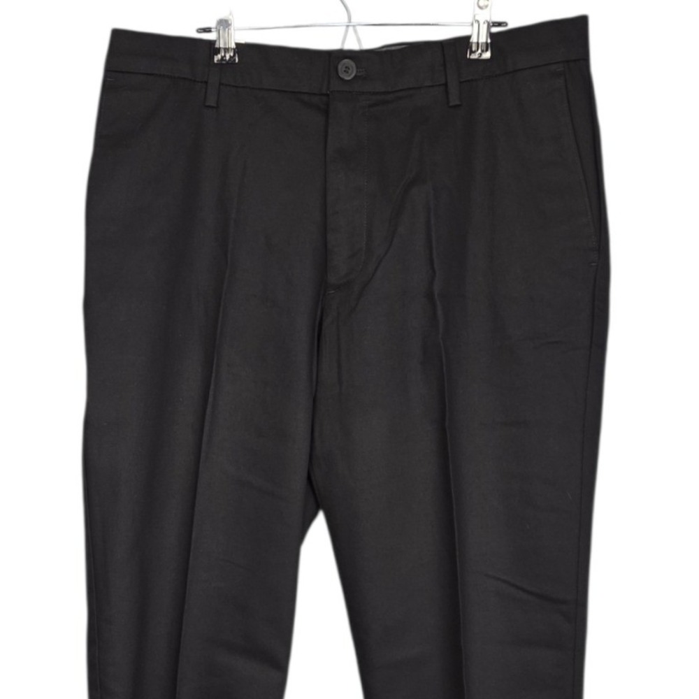 Dockers Classic Fit Pants Mens 34x30 Black Signature Iron Free Flex Stretch NEW